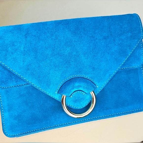 Banana Republic Blue Suede Crossbody Clutch – Gold Ring Closure – NWT - Picture 15 of 16